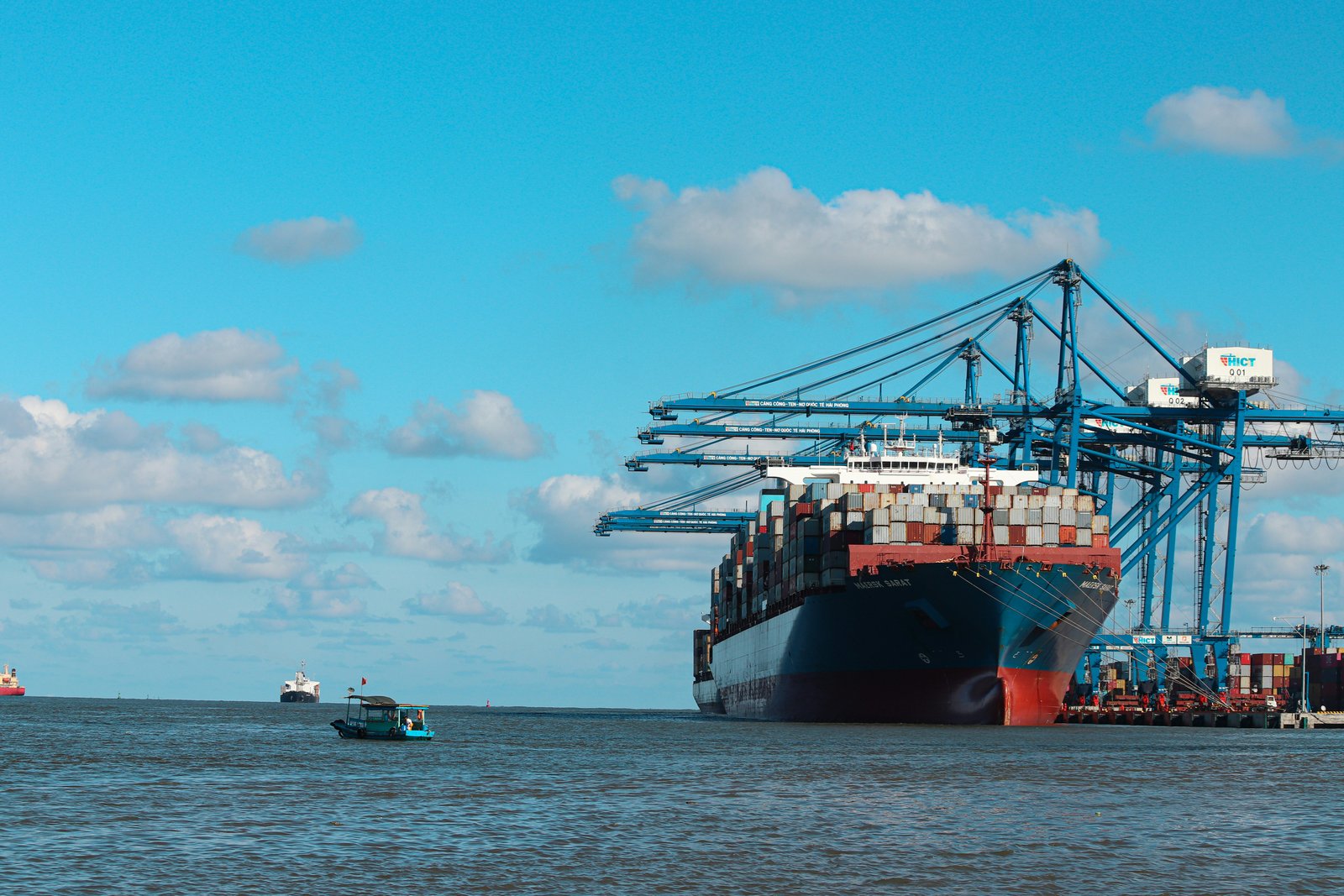 Maritime vessel sailing offshore